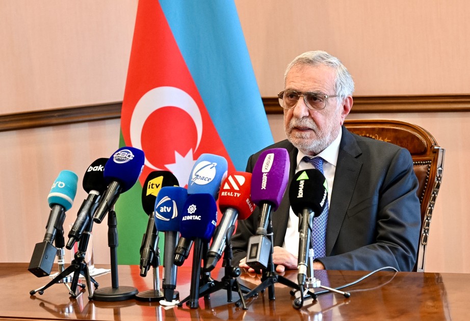 MOK-un vitse-prezidenti media üçün brifinq keçirib&nbsp; - FOTO