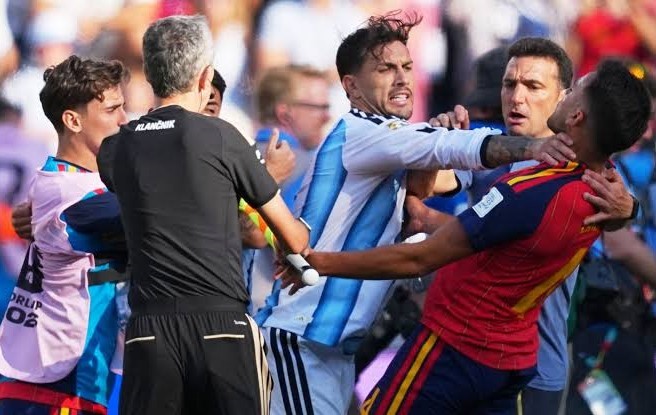 FIFA Paredes barədə yekun qərarını açıqladı