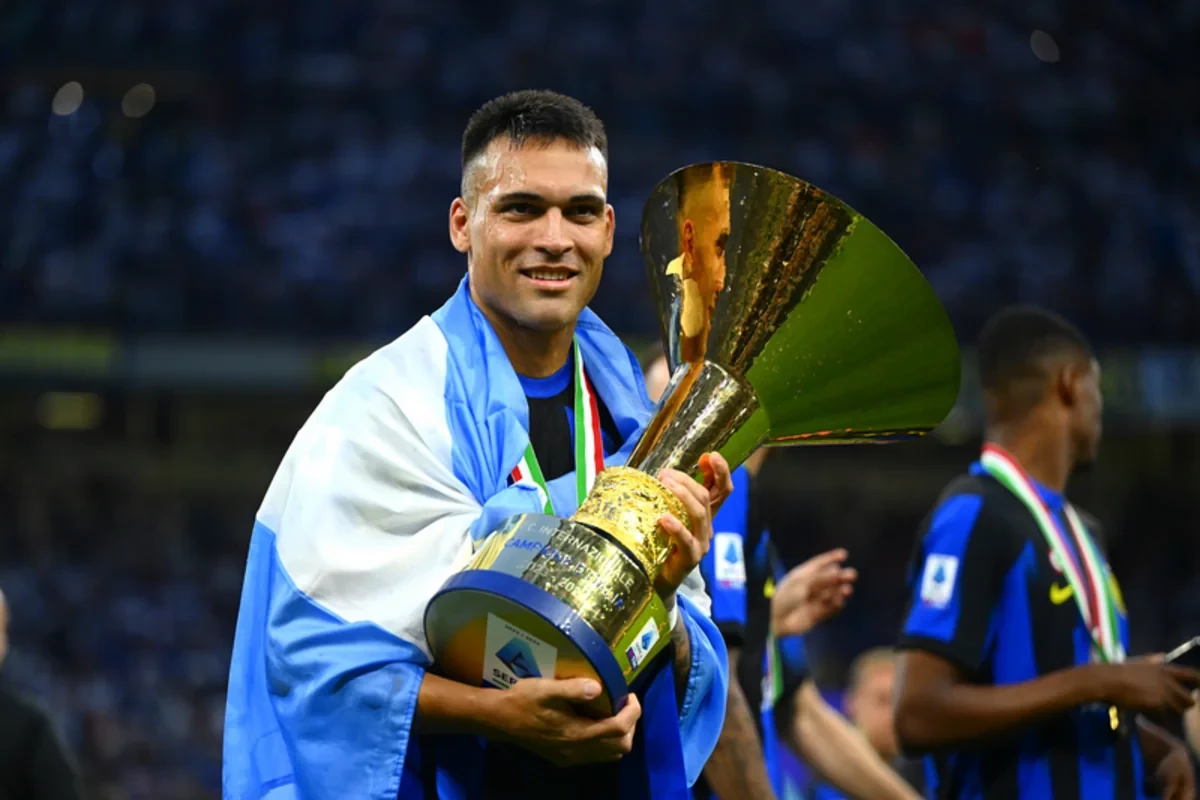 “Barselona” Lautaro Martinezi transfer siyahısına saldı