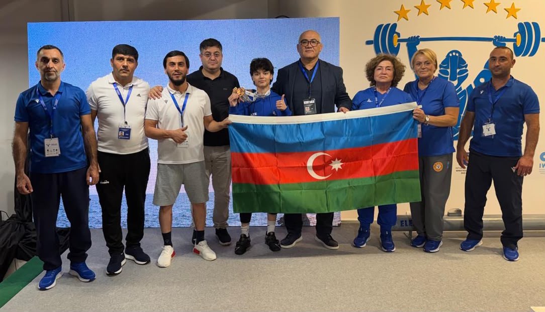 Ağırlıqqaldıranımız Kosovoda bürünc medal qazandı