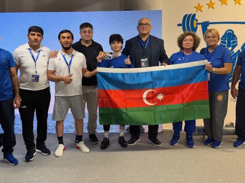 Ağırlıqqaldıranımız Kosovoda bürünc medal qazandı