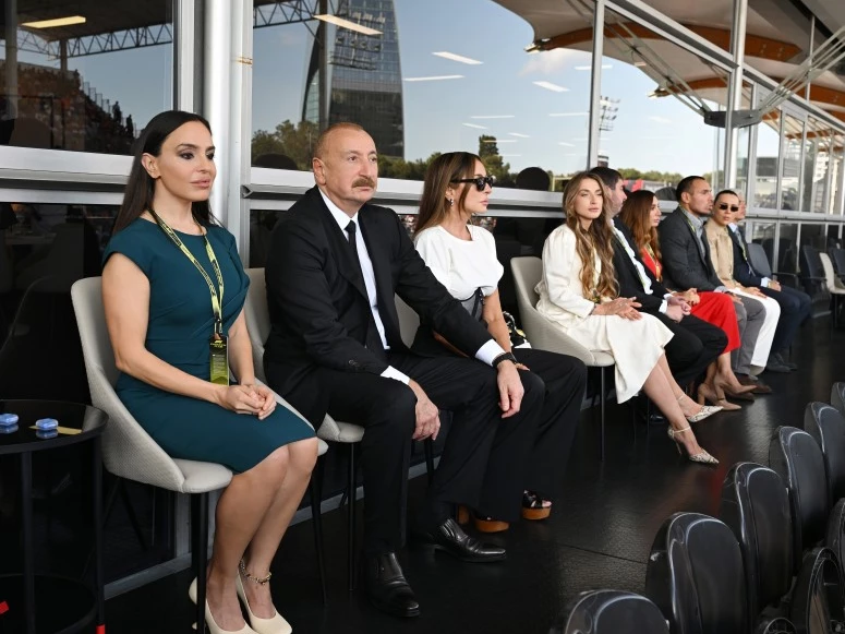 Prezident İlham Əliyev və birinci xanım Mehriban Əliyeva Formula 1 Azərbaycan Qran-Prisinin əsas yarışına baxıblar