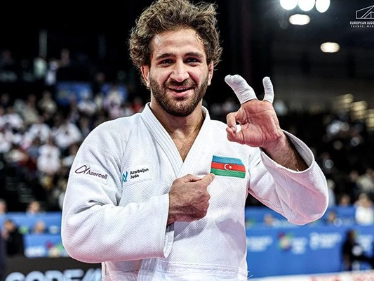 Olimpiya çempionumuz dünya çempionatına qələbə ilə başladı 
